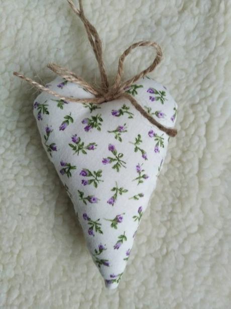 Veľkonočné ozdoby ručne šité, 