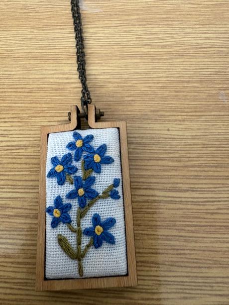 Prívesok - nezábudka, 