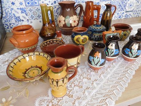 Keramika  farebná rozna, 