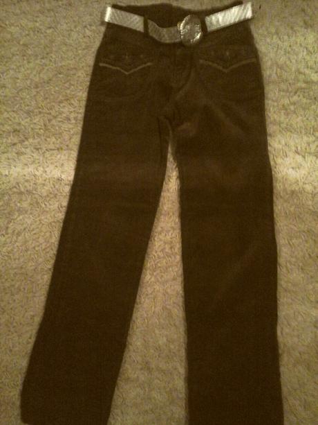 Nohavice s opaskom, 158