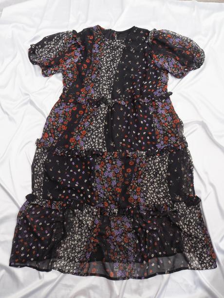 Kvalitné letné šaty, 48