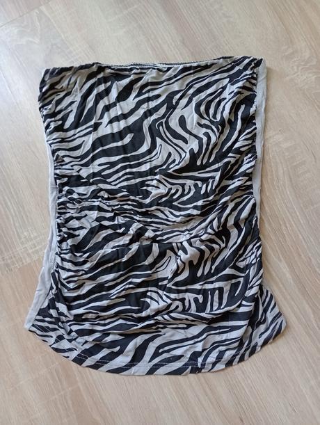 Pekný top bez rukávov, m