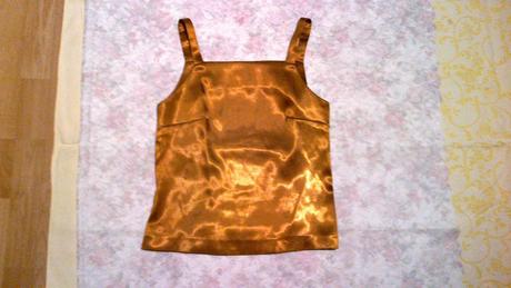 Spoločenský top na ramienka, s