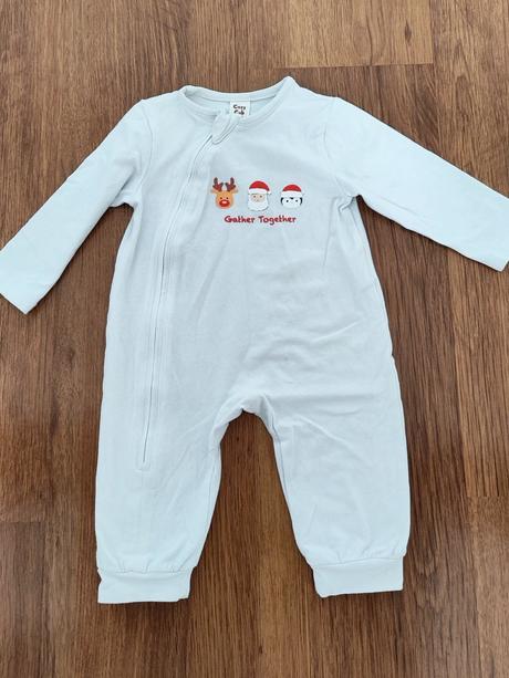 Vianočné pyžamko, 68