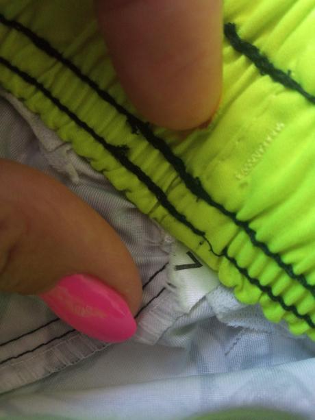 Chlapčenské čierno-biele šortky so žralokmi (7r.), 122