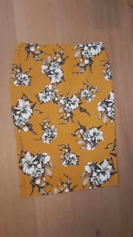 Horcicova biznis sukna, f&f,42