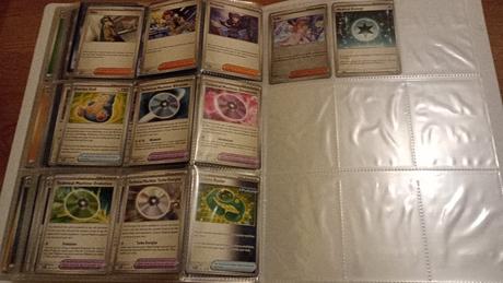 Predám albumu z pokemon kartami, 