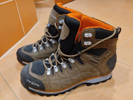 Trezeta huricane, 42