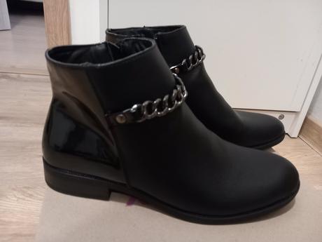 Nenosené topánky, 39