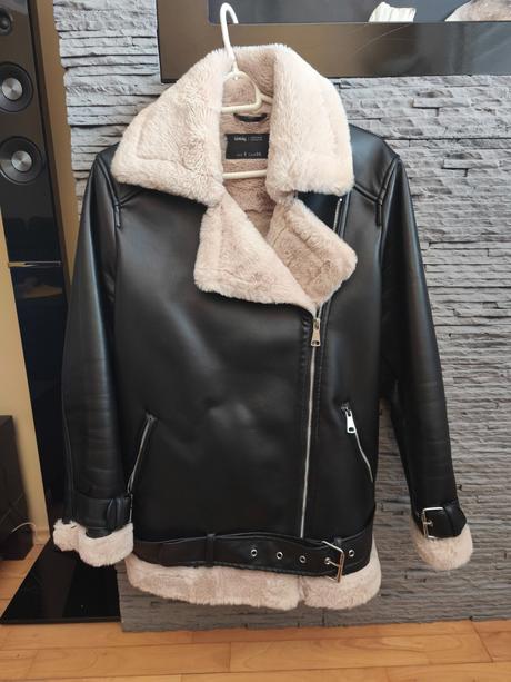 Koženkova bunda, sinsay,s