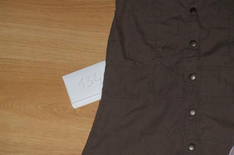 2x letne saty vyborny stav, 134