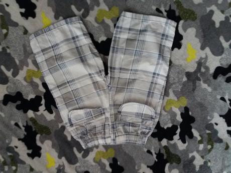 Trištvrťové nohavice, 98