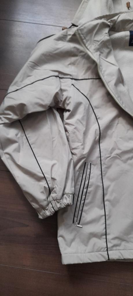 Tepla nepremokavá vetrovka, l