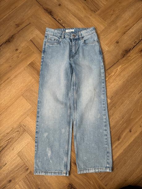 Balík oblečenia, 140–152