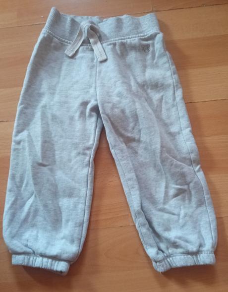 .darujem tepláky, next,86