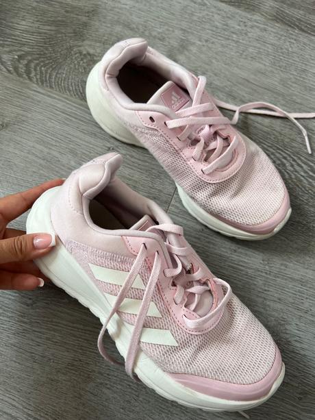 Lahke tenisky adidas, adidas,35