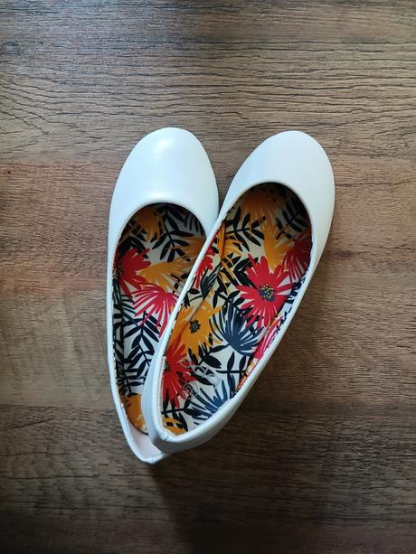 Predám dievčenské baleríny, 35