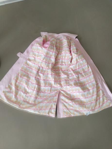 C147 paletko ruzove, s