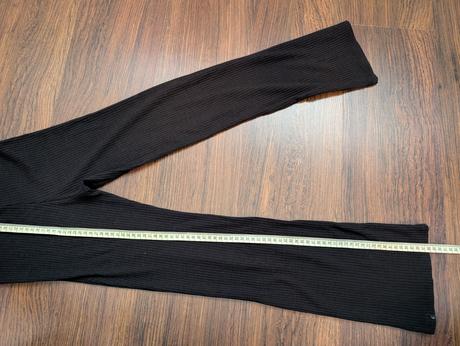 Zvonové legíny, h&m,140