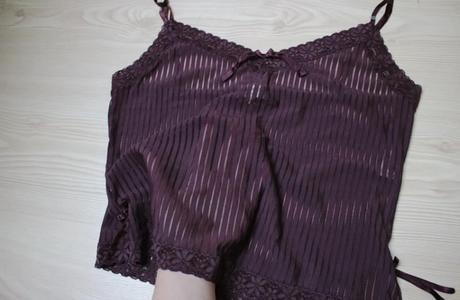 Dámske fialové tielko s čipkou a mašľami, m