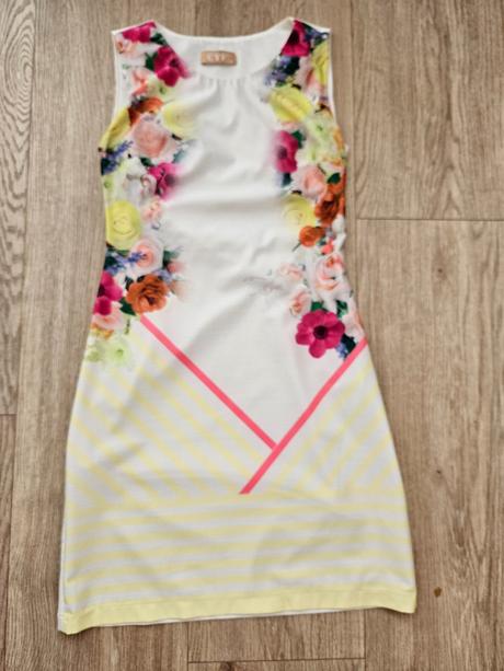 Krasne puzdrove saty.s-m.top stav, s