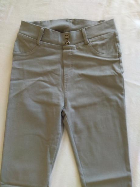 Šedé elastické tenké nohavice, 140