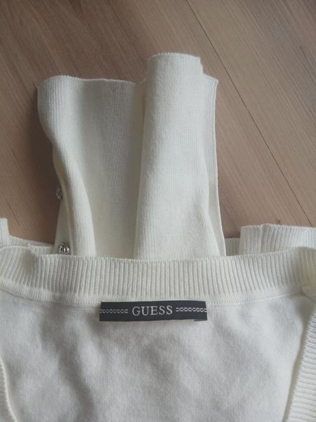Svetrík guess veľkosť m, guess,m