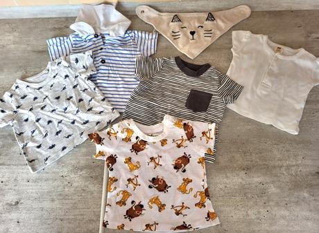 Bábika s hnedými očami a s príslušenstvom, 