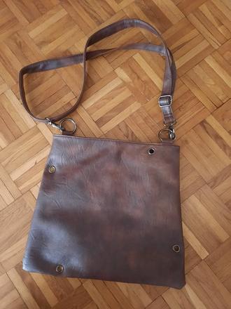 Dámska cross body kabelka, 