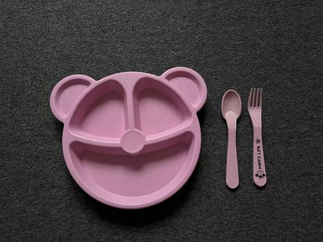 Deliaci tanierik, lyžička a vidlička, 