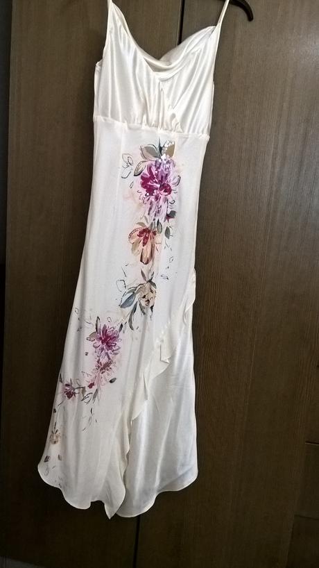 Dizajnerske saty - pravý hodváb, ručne zdobené, s