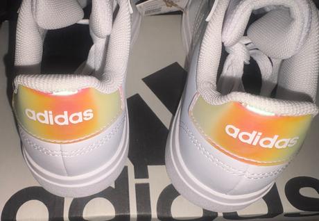 Tenisky adidas v.33 s visačkou, adidas,33