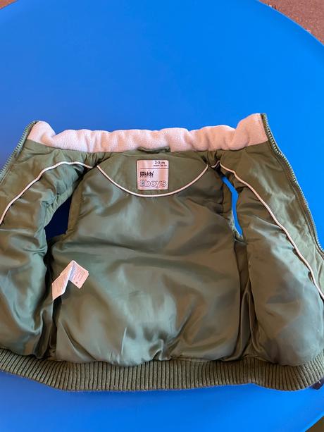 Zimná vesta, reserved,98