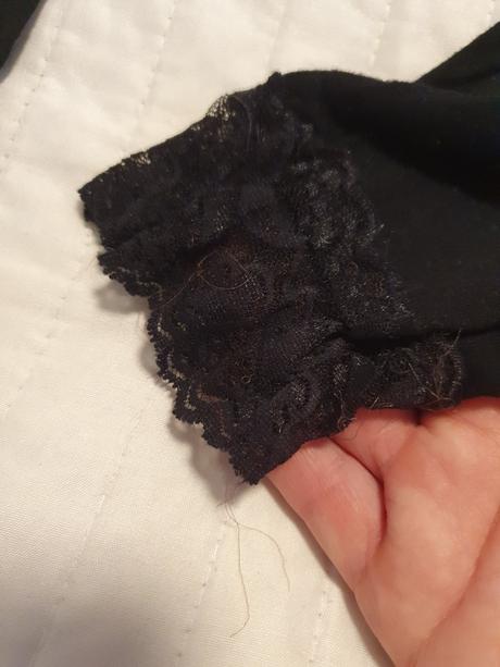 Legínky tenké 3/4 - čierne s čipkou, 146