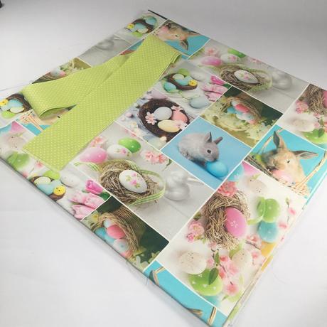 Zelený veľkonočný obrus so zajačikmi 85/45 cm,