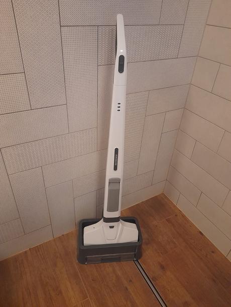 Podlahovy cistic silvercrest posta v cene, 