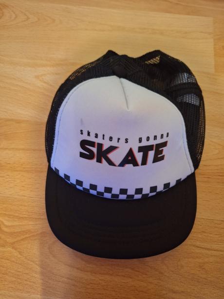 Šiltovka reserved, reserved,50