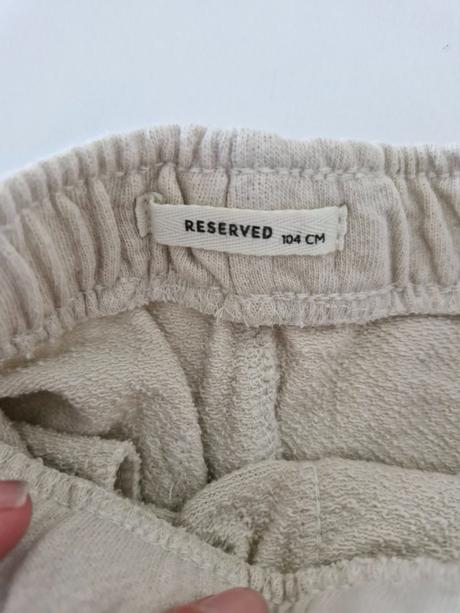 Šortky, reserved,104