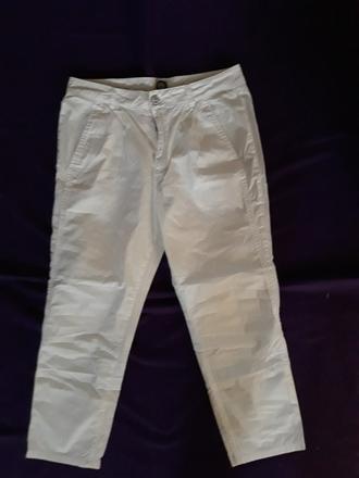 Biele skrátené nohavice, m