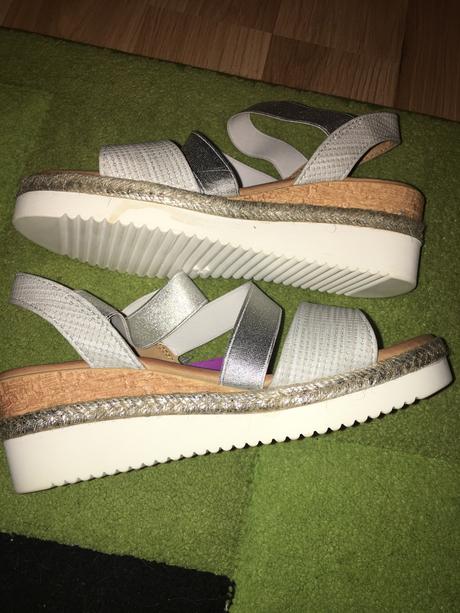 Strieborné sandále, 36