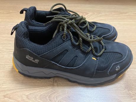 Topanky, jack wolfskin,39