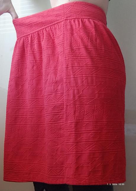 Teplejšia sukňa (už s poštovným), l