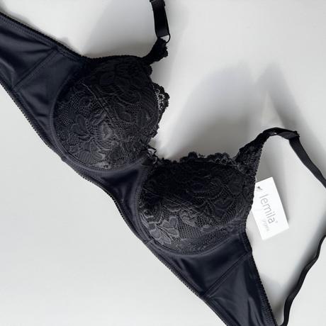 Mierne vystužená podprsenka s kosticami 36166 čier, 85c