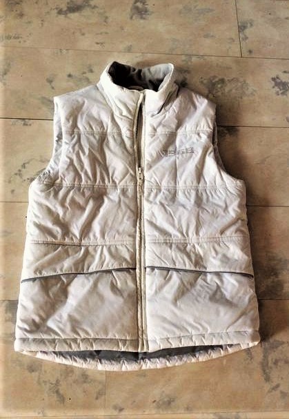 Zateplená vesta, h&m,146