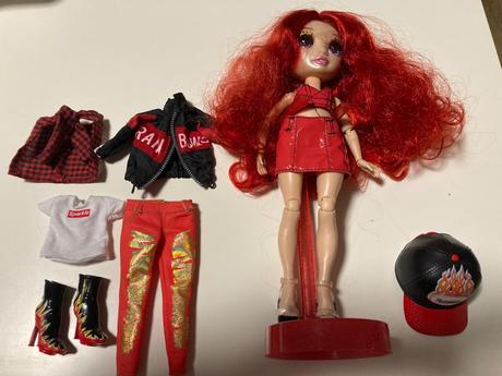 Bábika fashion rainbow high ruby anderson, 