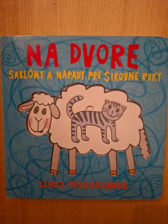 Na dvore so šablónami zvierat,