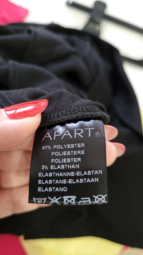 Kvalitné puzdrové šaty, s