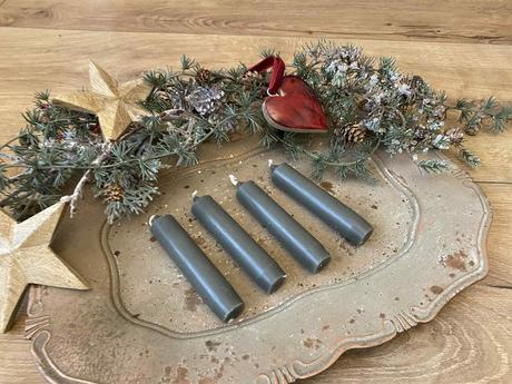 Sviečky olivovo zelené - 4 ks ( sada ), 