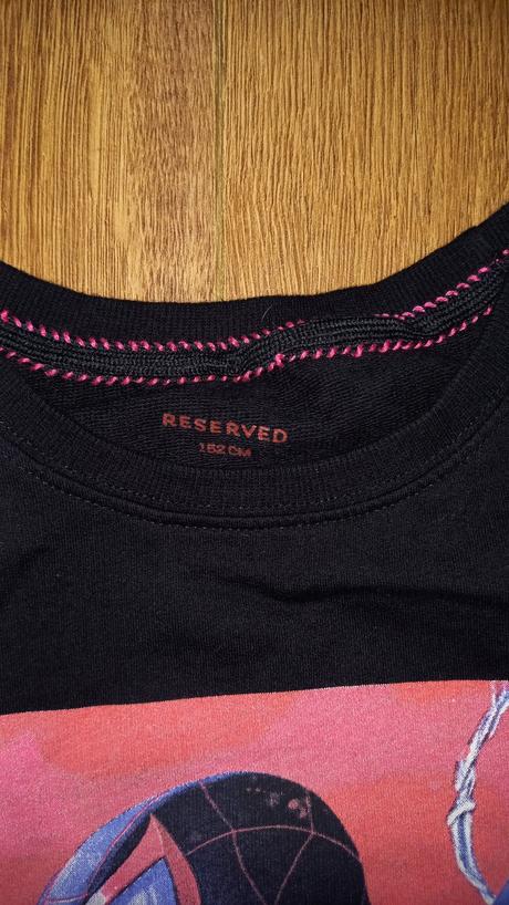 Tricko, reserved,152