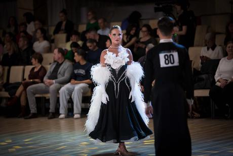 Šaty tanečné na štandard na výšku 148-164, 146